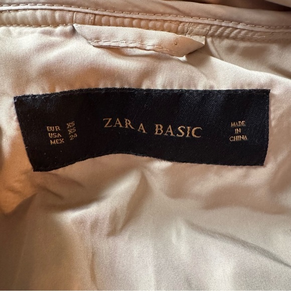 Women's Quilted Jacket - Cream/Beige - Picture 6 of 10